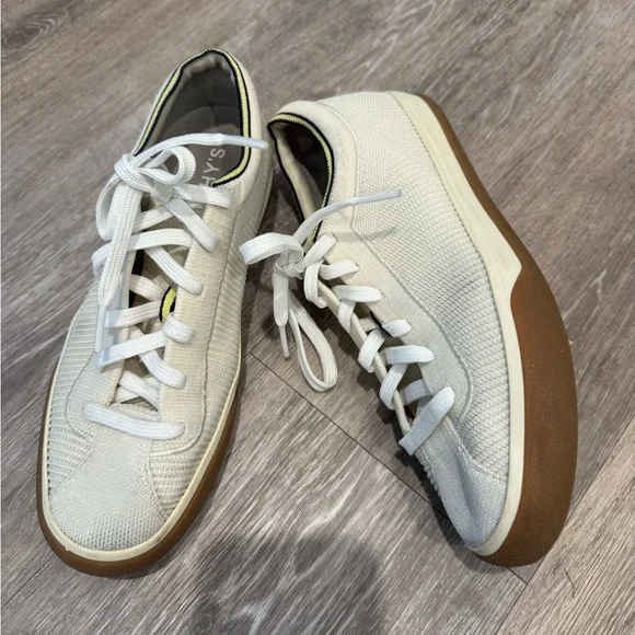 Rothy's The Lace Up sneakers in a cream/vanilla color with gum outsoles - Picture 3 of 12